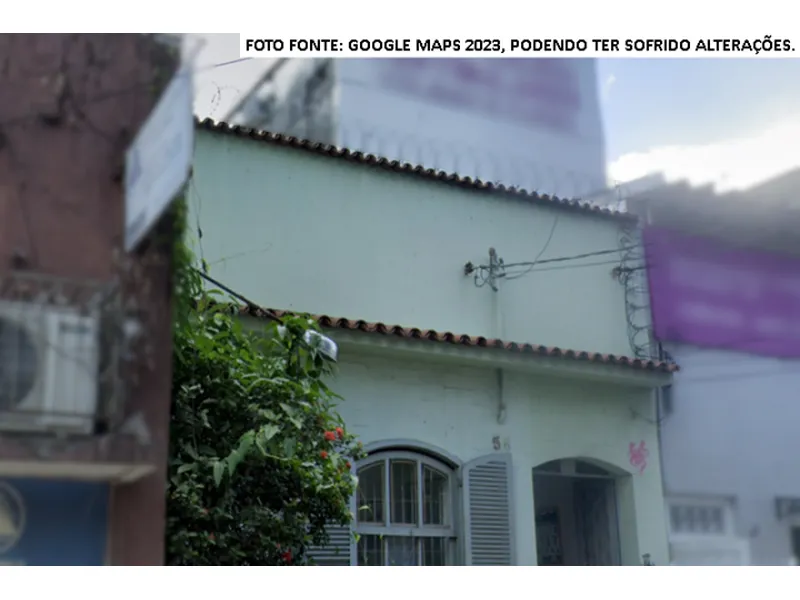 Comercial em leilão