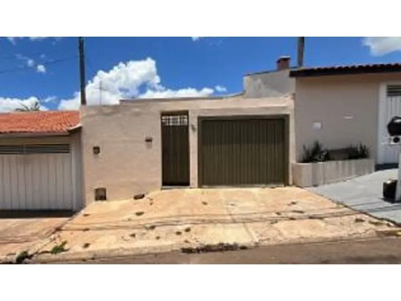 Casa em Leilão Extrajudicial