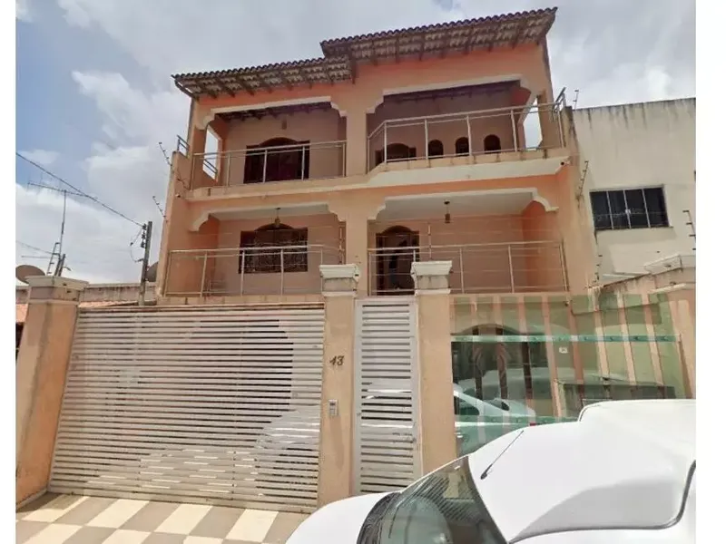 Casa em Leilão Extrajudicial