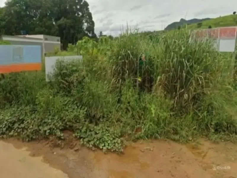 Terreno em leilão