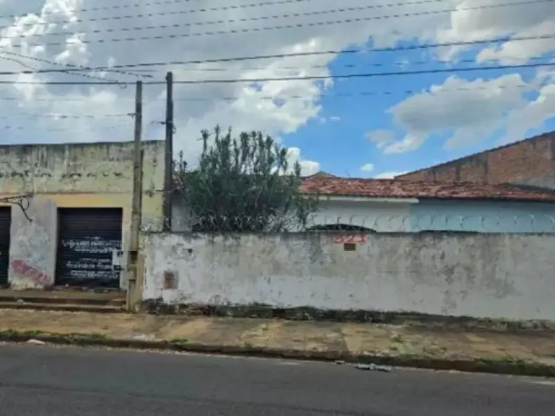 Terreno em leilão