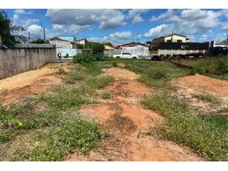 Terreno em leilão