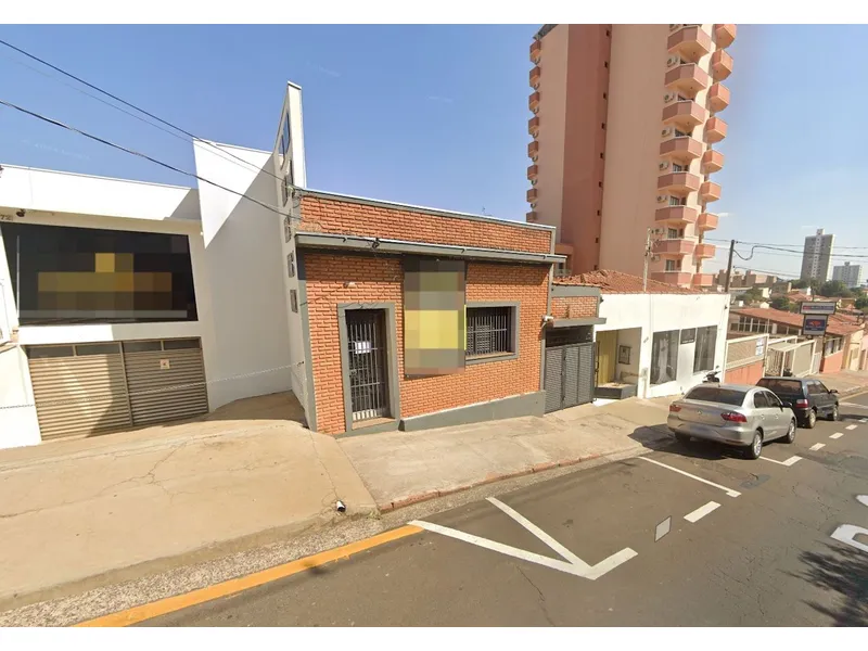 Comercial em leilão