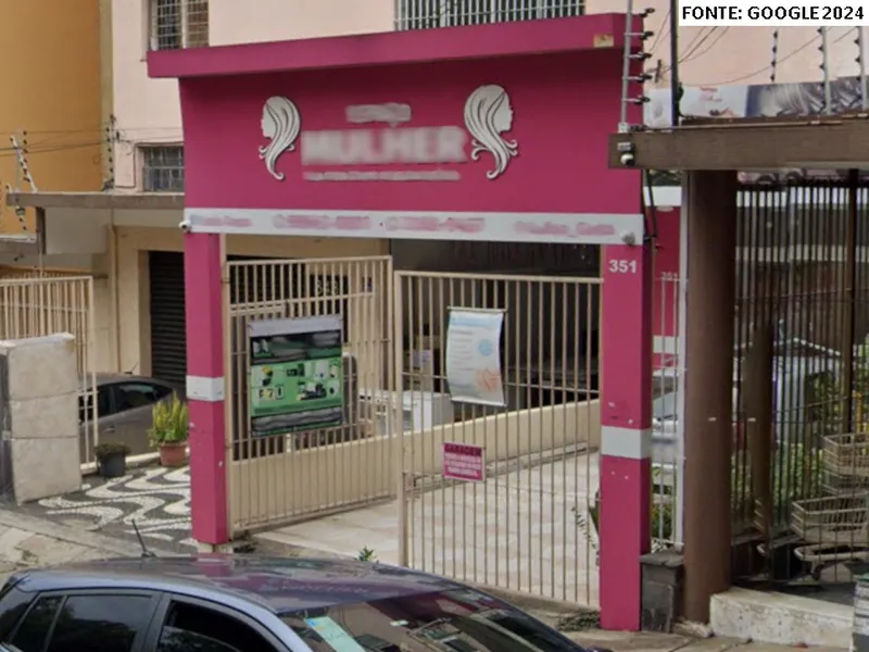 Comercial em leilão