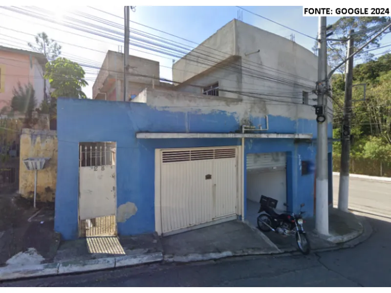 Comercial em leilão