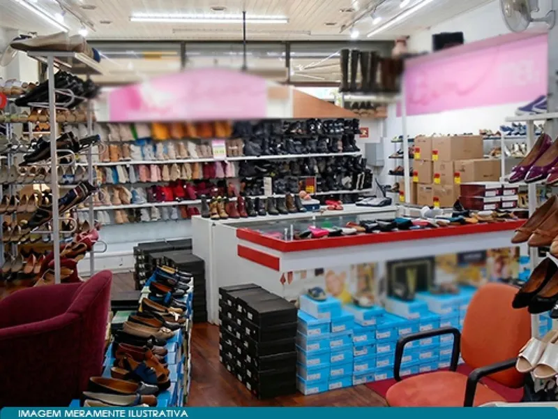 Comercial em leilão