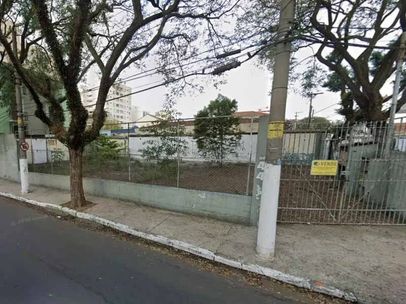 Terreno em leilão