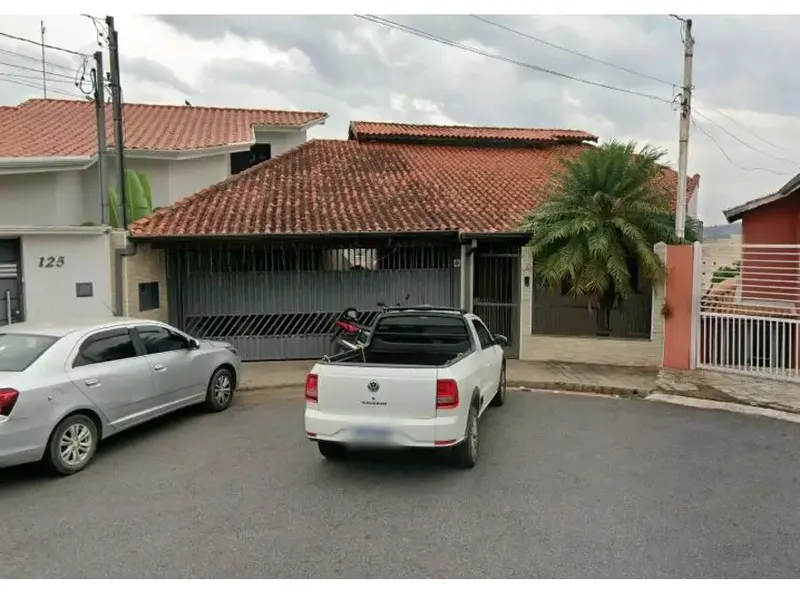 Casa em Leilão Extrajudicial