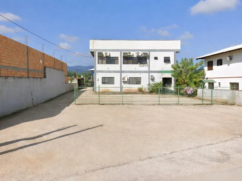 Comercial em Leilão Extrajudicial