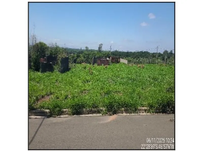 Terreno em Licitação