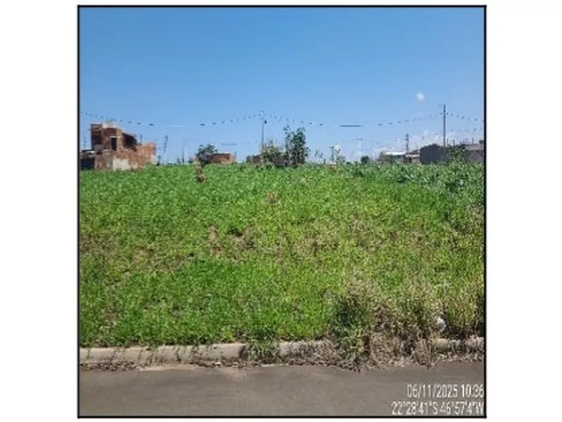 Terreno em Licitação