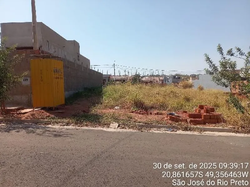 Terreno em Licitação