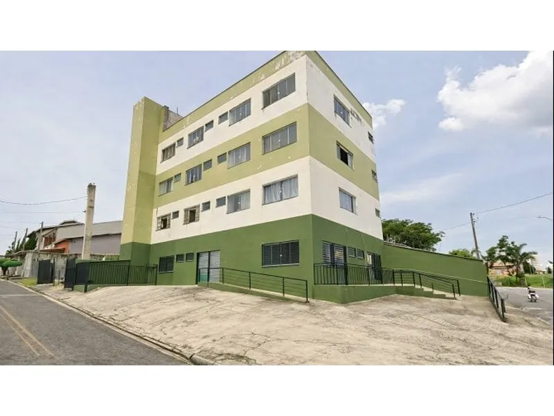 Comercial em leilão