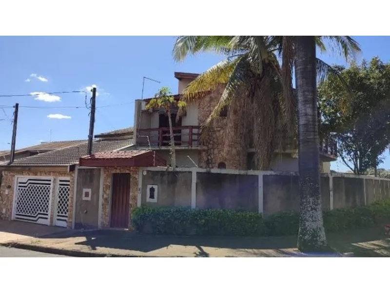 Casa em Leilão Extrajudicial
