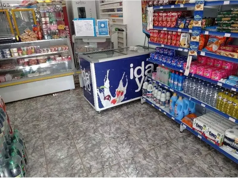 Comercial em leilão