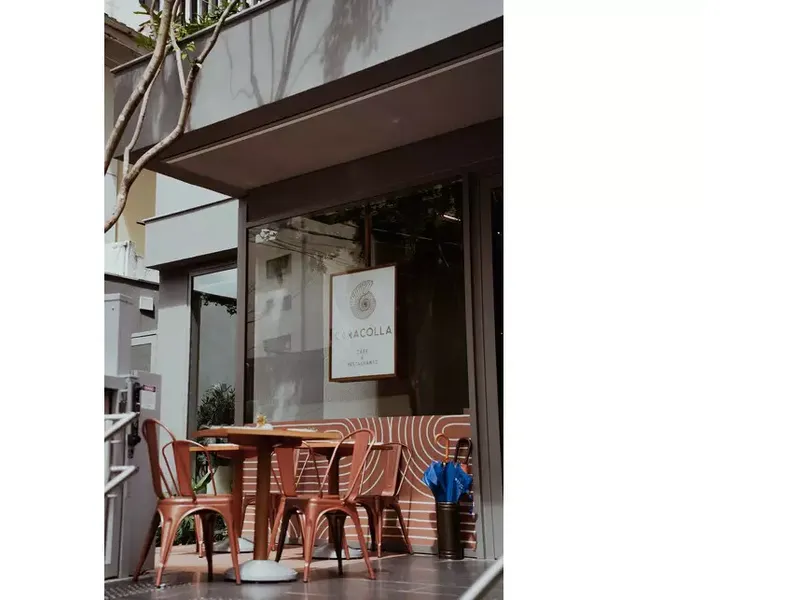 Comercial em leilão