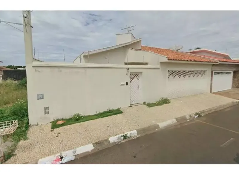 Casa em Leilão Extrajudicial