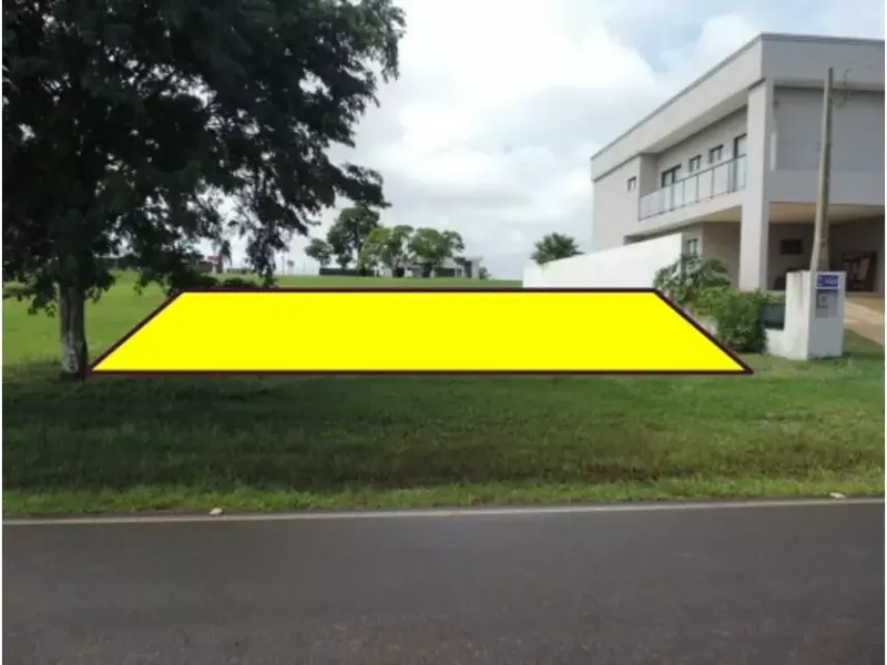 Terreno em leilão