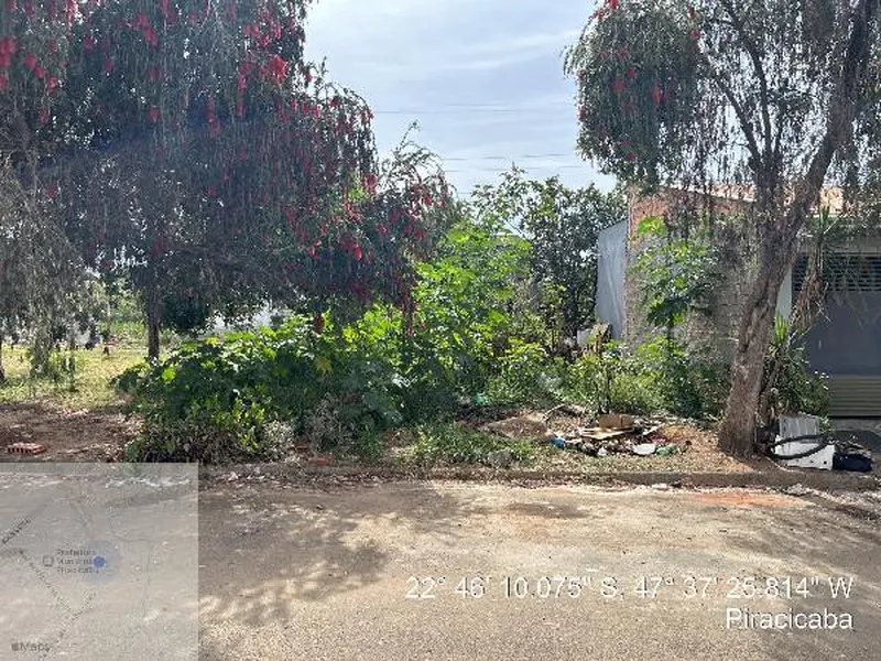 Terreno em Licitação