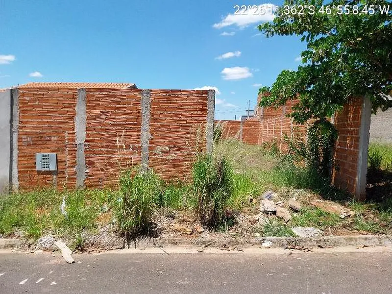 Terreno em Licitação