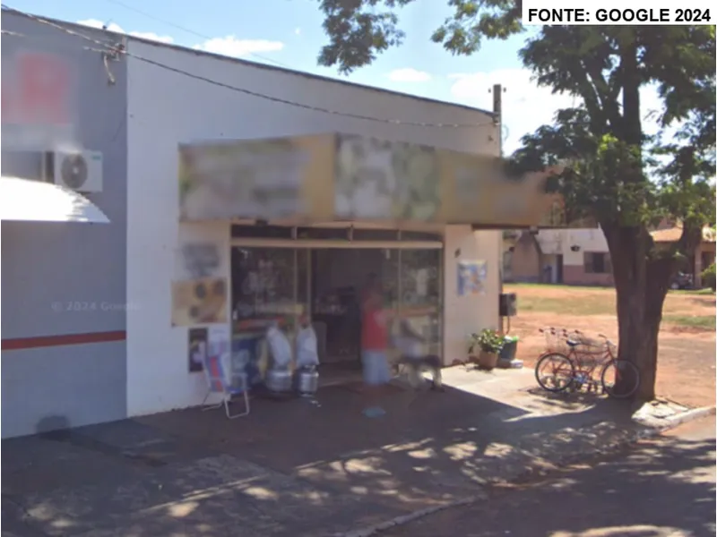 Comercial em leilão