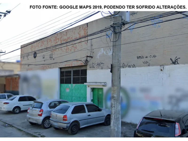 Comercial em leilão