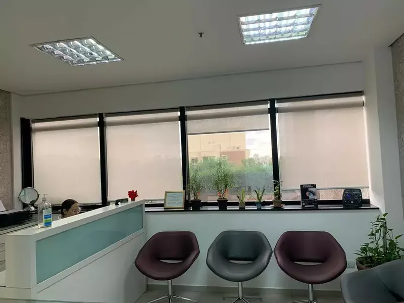 Comercial em leilão