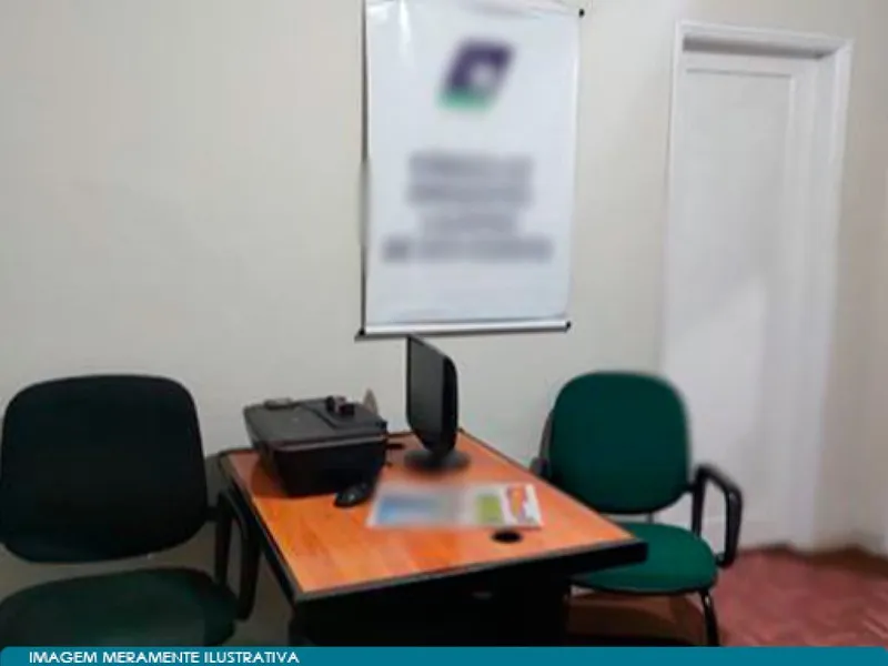 Comercial em leilão