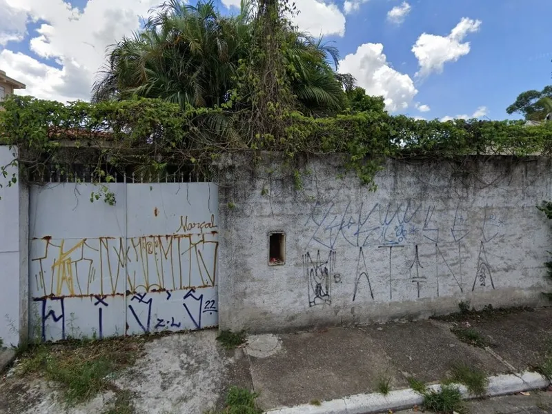 Terreno em leilão