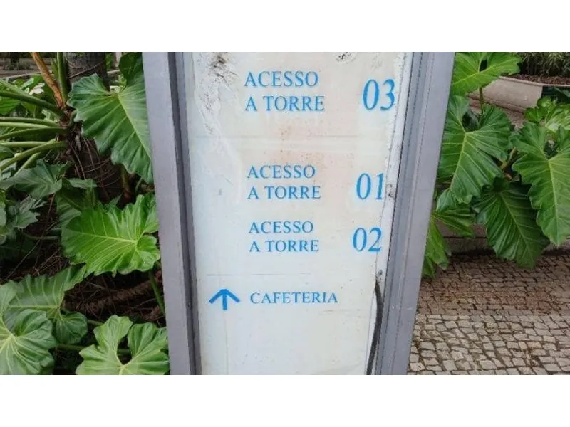 Comercial em leilão