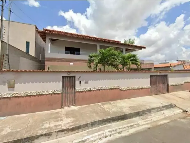 Casa em Leilão Extrajudicial