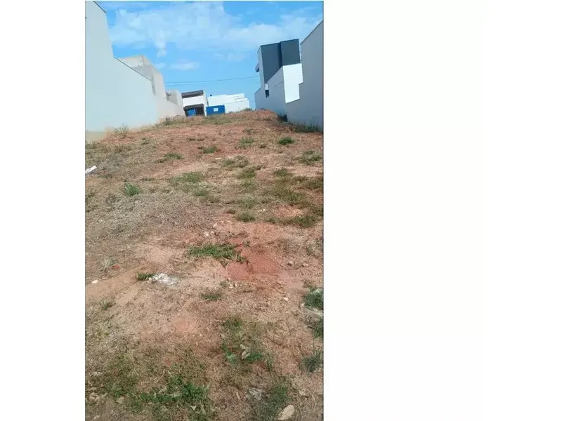 Terreno em leilão