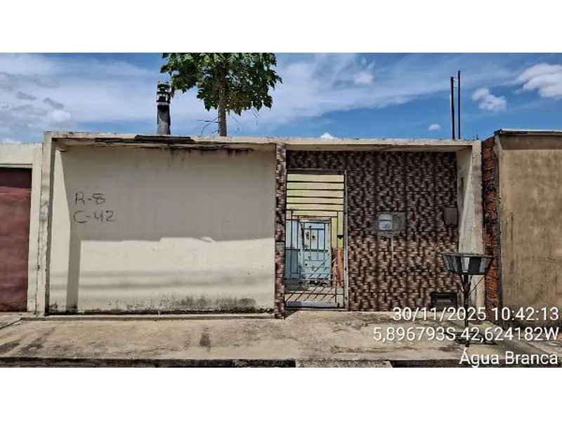 Casa em Licitação