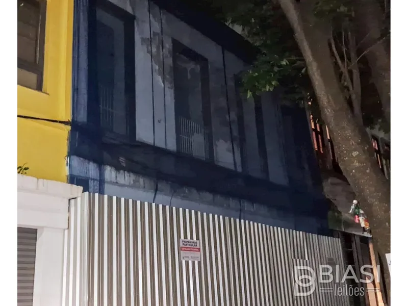 Loja em leilão