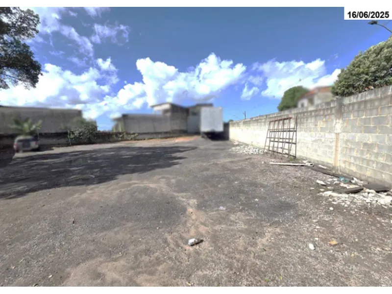 Terreno em leilão