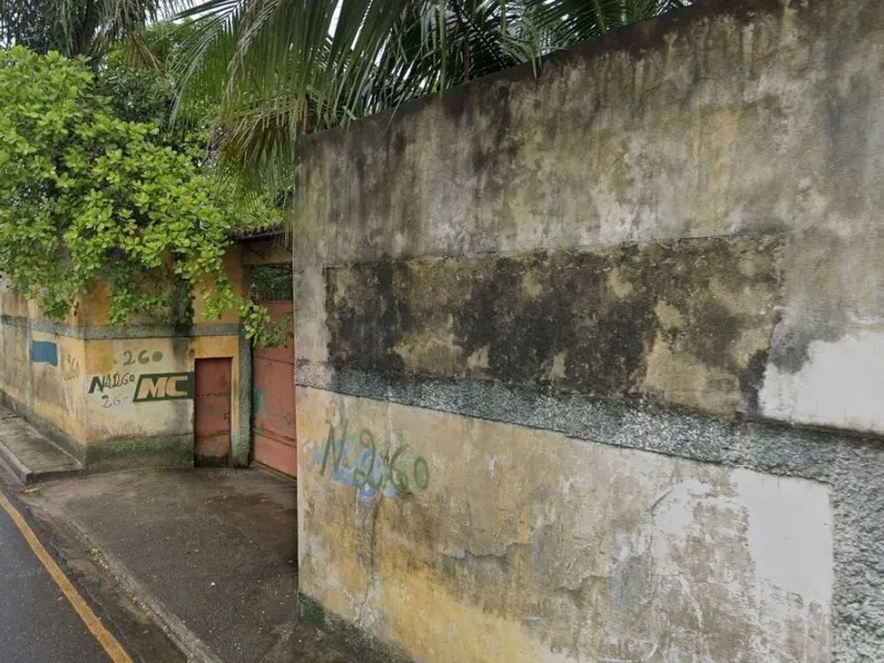 Outros em leilão
