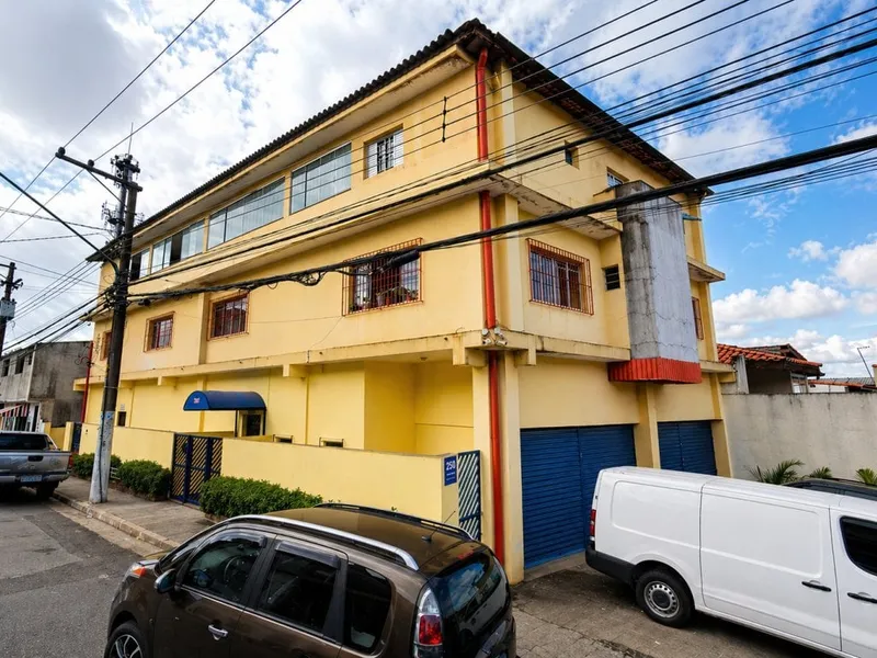 Comercial em leilão
