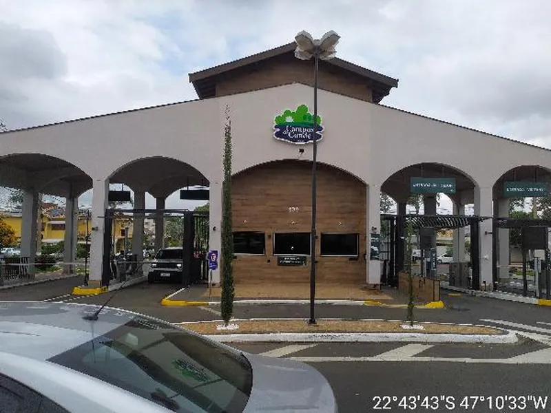 Terreno em Licitação