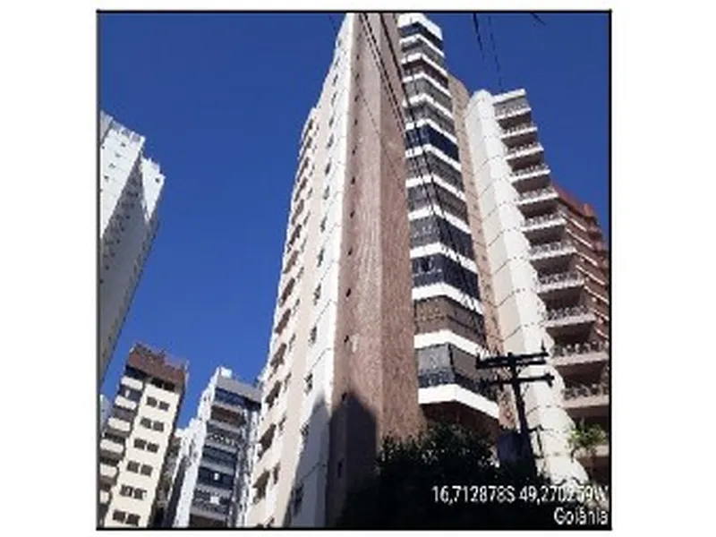 Apartamento em Licitação