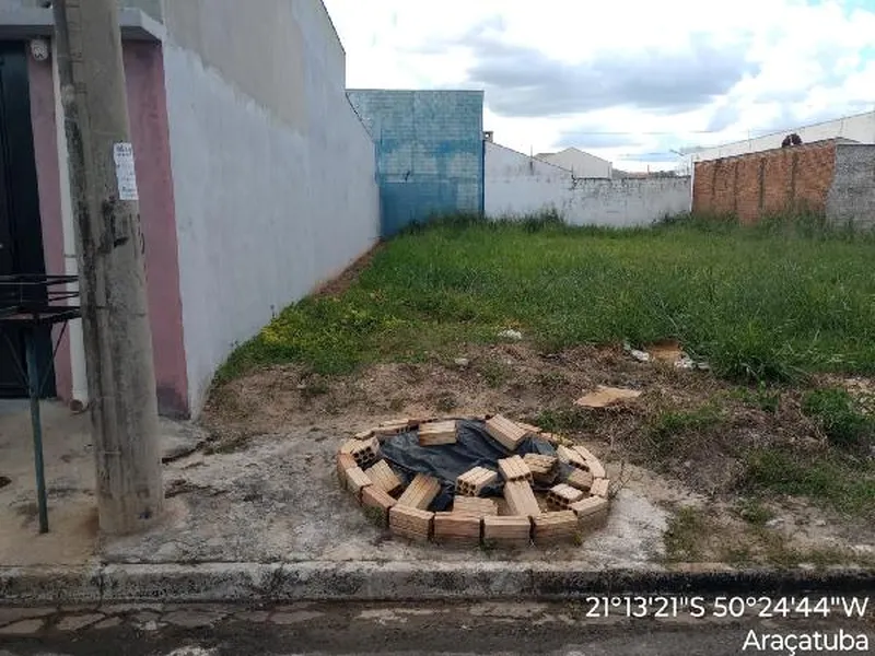 Terreno em Licitação