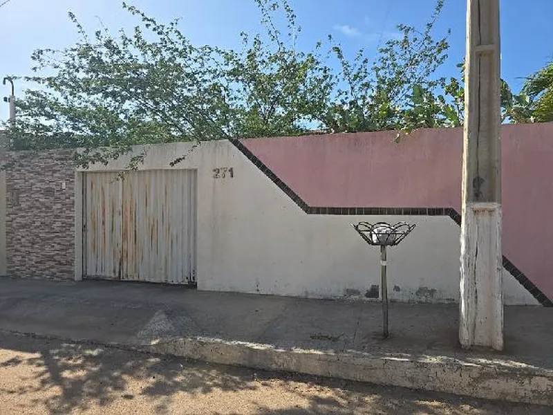 Casa em Licitação