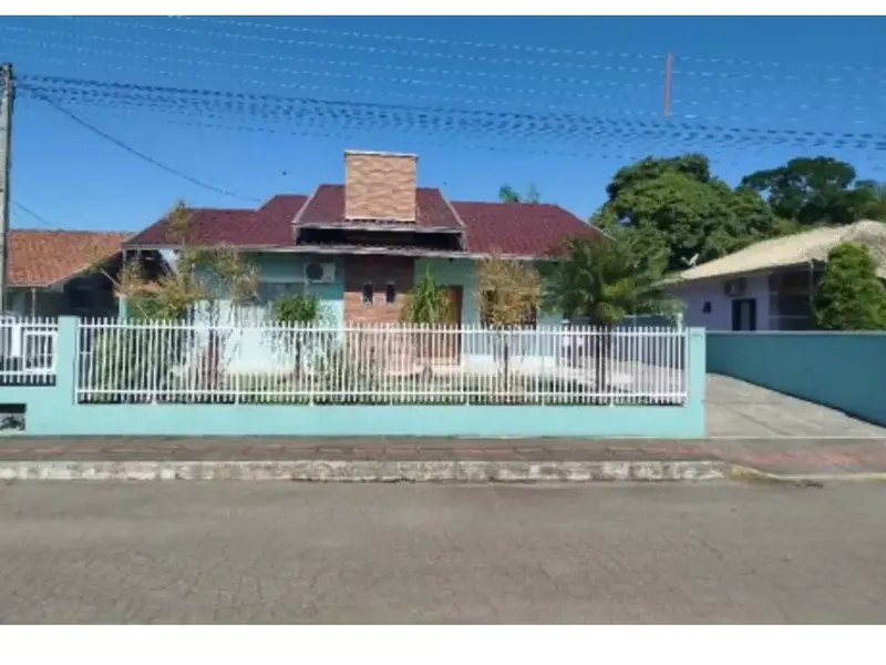 Casa em Leilão Extrajudicial
