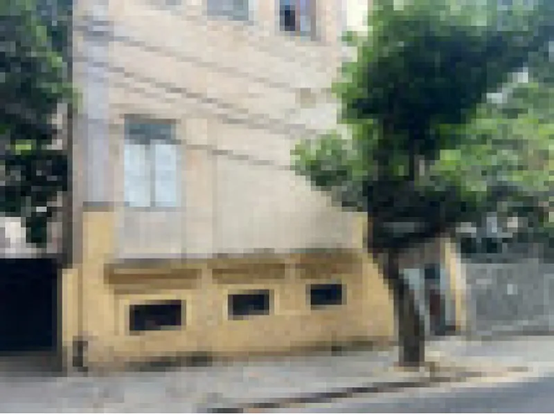 Outros em leilão