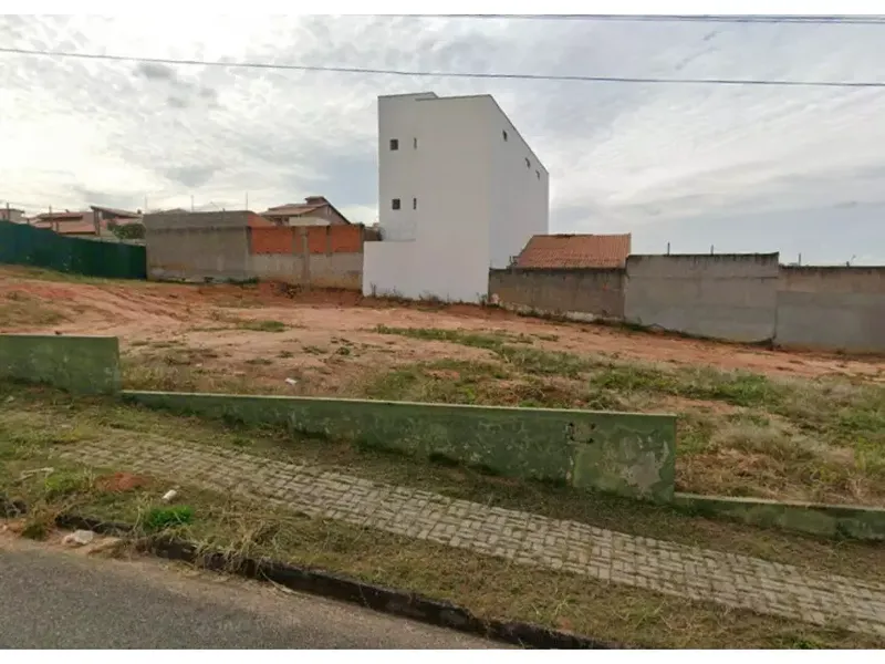 Terreno em Leilão Extrajudicial