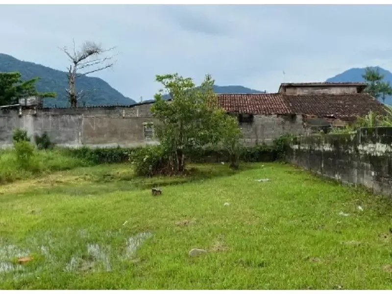Terreno em leilão