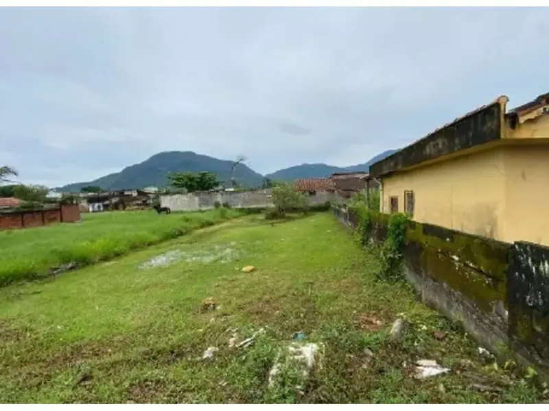 Terreno em leilão