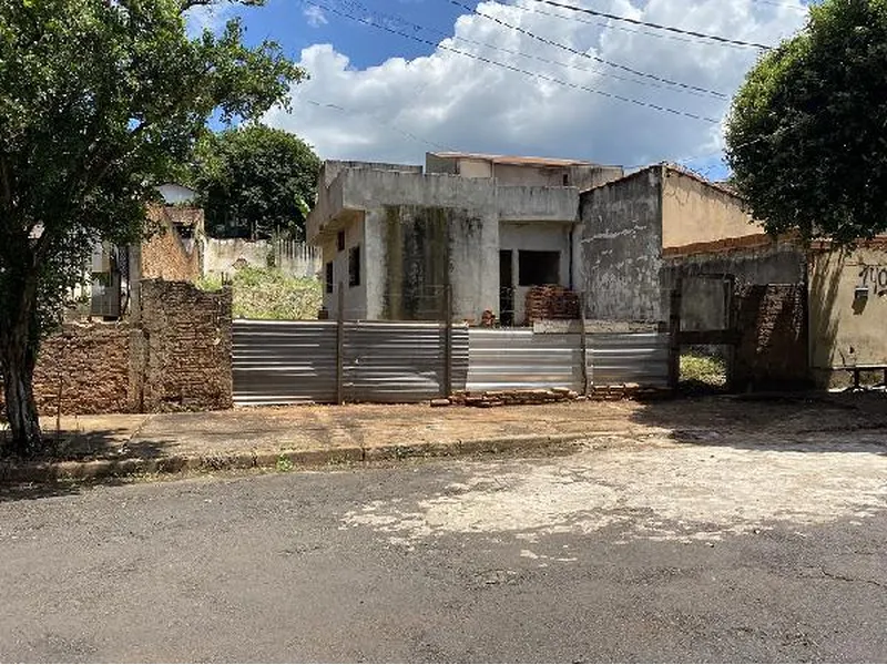 Terreno em Licitação