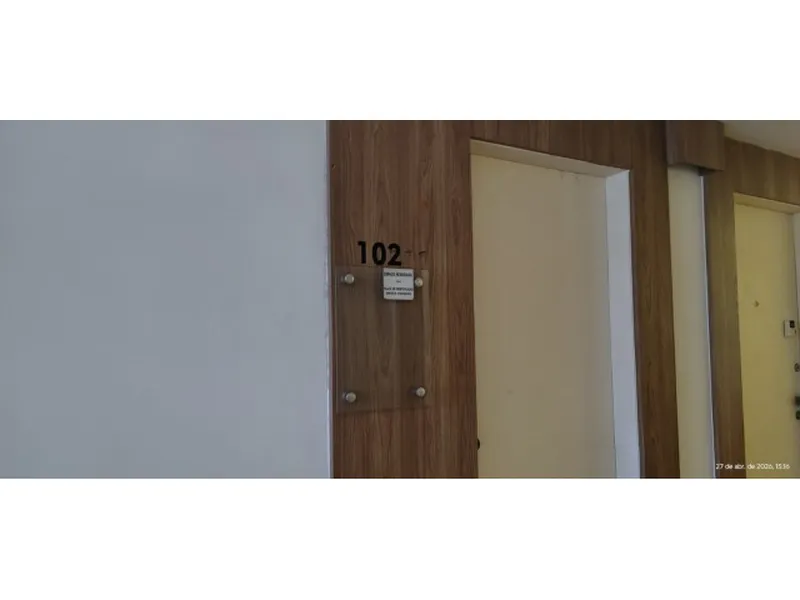 Comercial em leilão