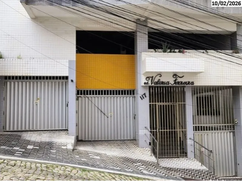 Outros em leilão