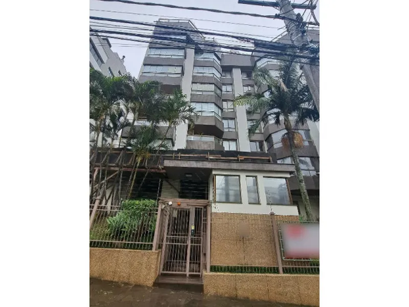 Outros em leilão